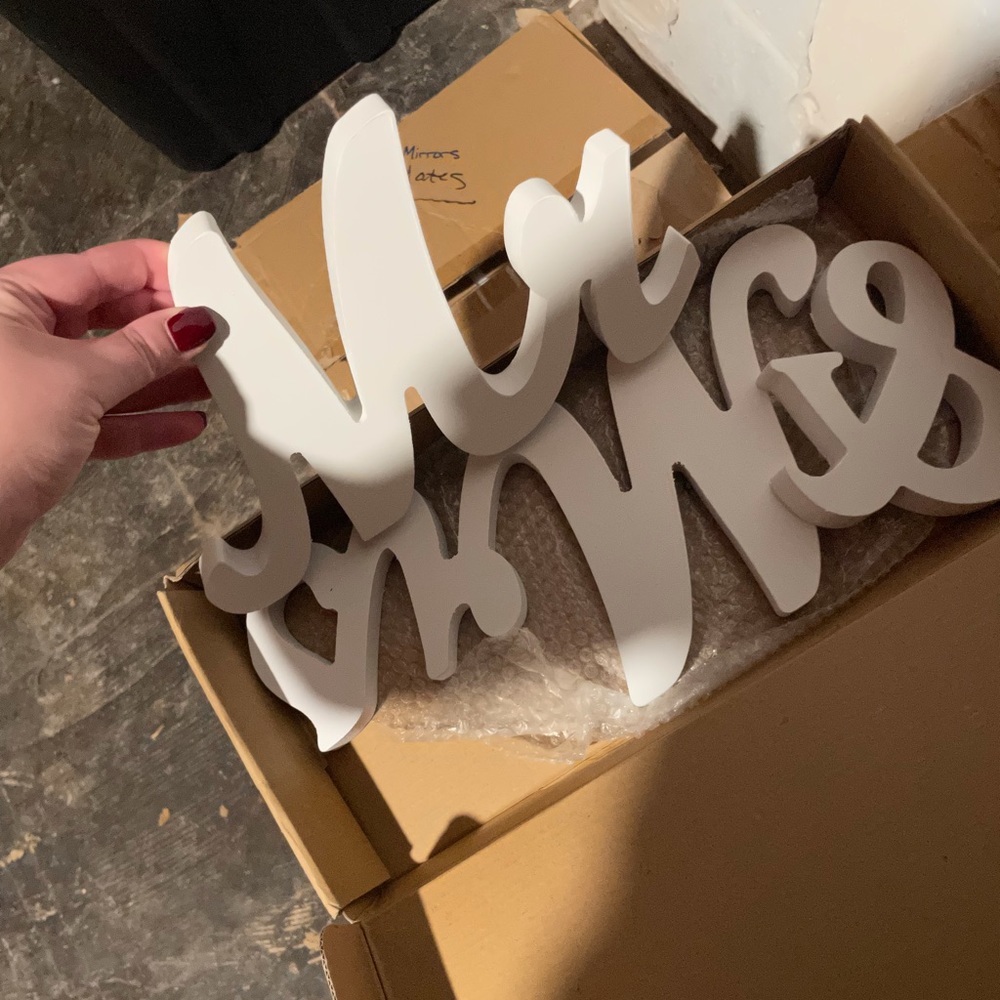 MR & MRS sign
